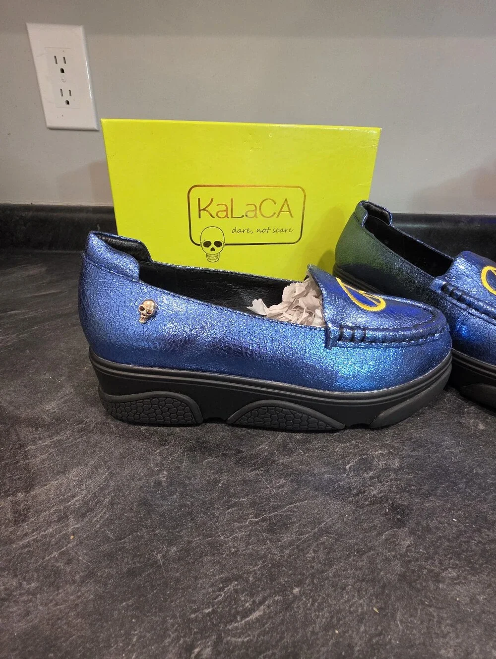 KaLaCA Blue Peace Symbol Platform Loafers Size 7